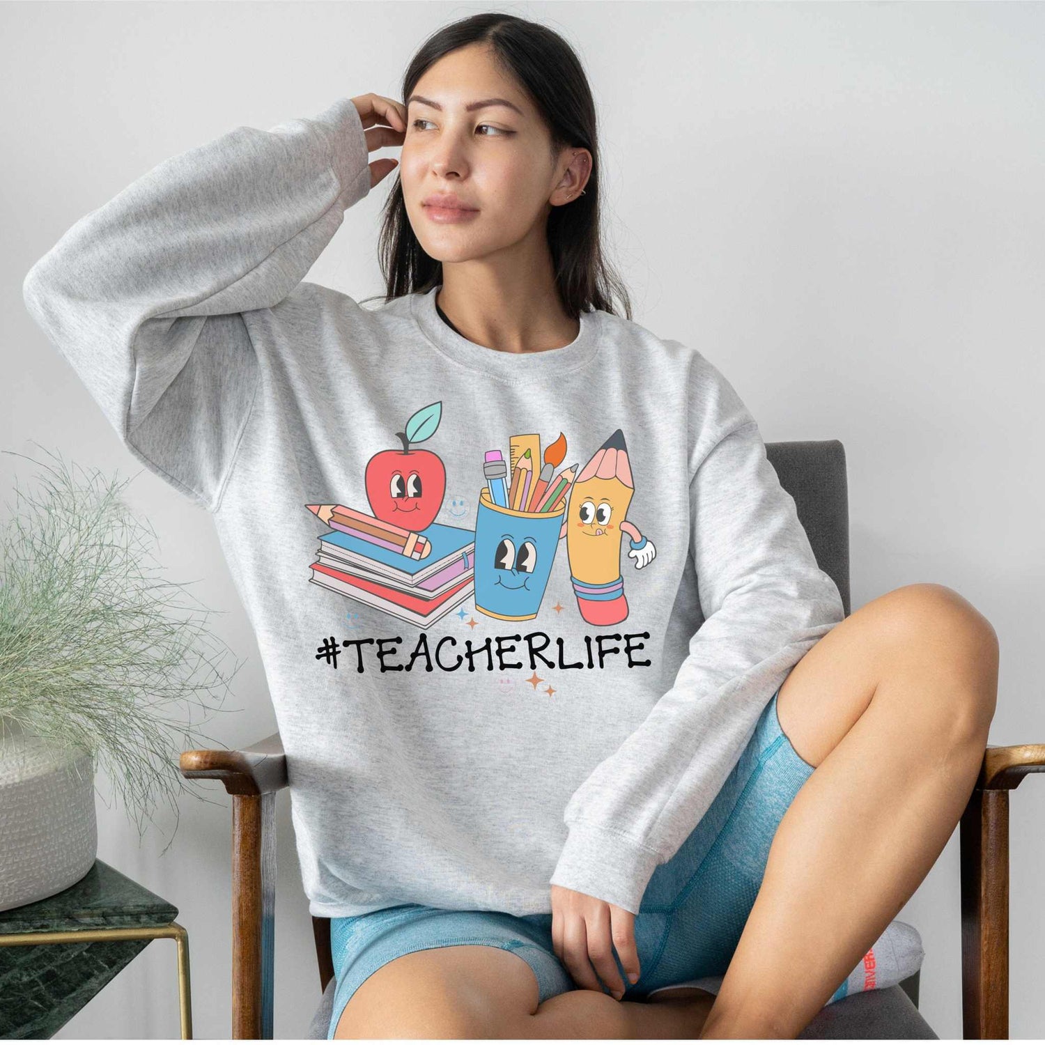 Purple LadyBug Decor Hashtag Teacher Life Sweatshirt | Inspirational Teacher Shirts | Back To School | Teacher Appreciation Shirt | Retro Teacher Sweater